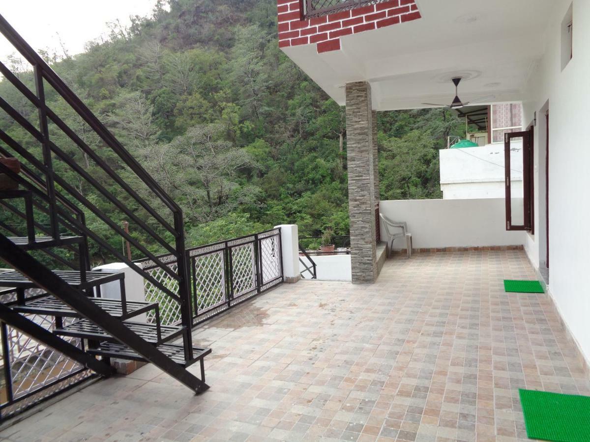 The White House Apartment Rishikesh Exterior photo